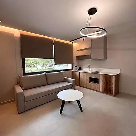 Sealuxe Living 4* Folea