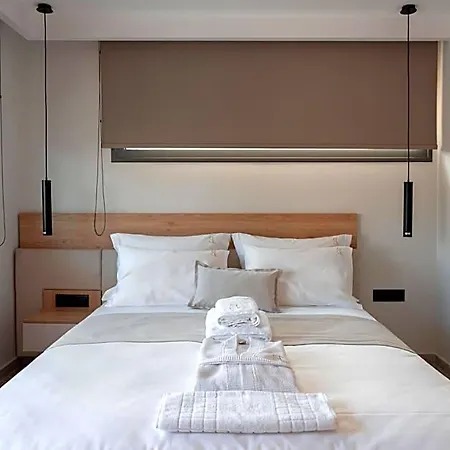 Sealuxe Living Hotel Folea