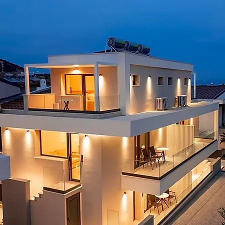Hotel Sealuxe Living Folea